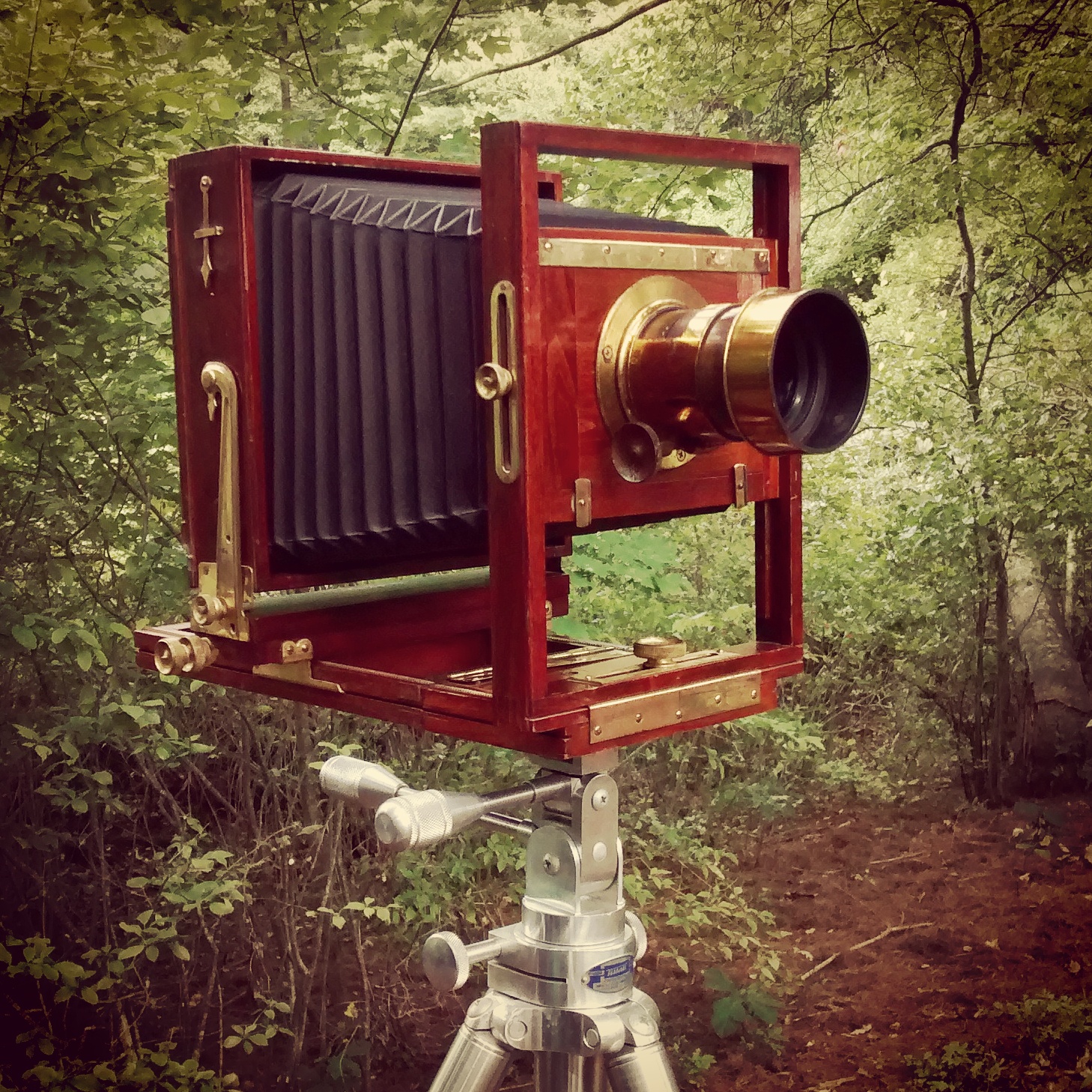 “Optimus” Quick Acting Portrait lens (London) mounted on a 5x7 inch “Competitor View” from the Seneca Camera Manufacturing Company (Rochester, NY)