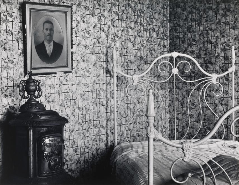 Walker Evans, Bed and Stove, Truro, Massachusetts, 1931
