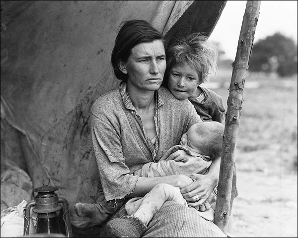 Migrant Mother by Dorotea Lange - FSA Photographs - The Great Depression